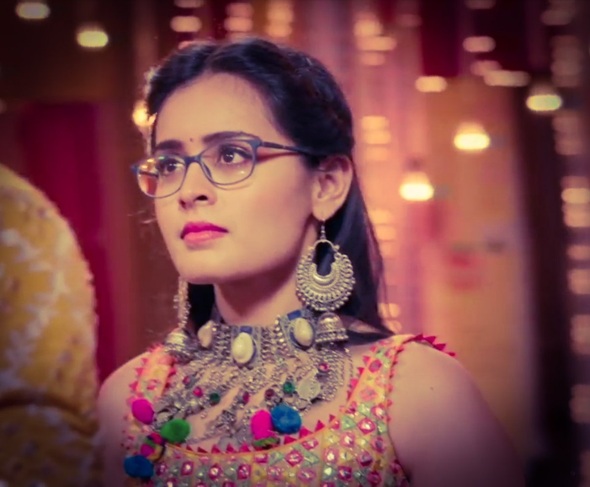 Mish is forgiving, understanding and let goes things for her loved ones. She is a selfless girl! She doesn't let her equations with people effect her thoughts on what's right!She stands up for the people who so ever it is. Bcoz she believes that she should speak up for the right!