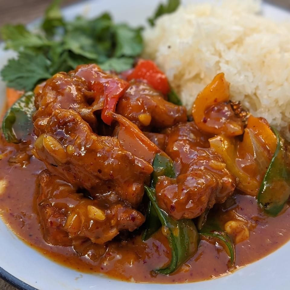 thaihutbath's tweet photo. Absolutely BUZZING for today's special!! 🤸
Crispy chicken in satay sauce is BACK and it's better than ever! 🥜🥳
.
🌞 SATURDAY MENU 🌞
.
Duck Panang Curry
Chicken in Satay Sauce
Chicken Green Curry
Chicken Pad Thai Noodles
Vegetable Yellow Curry https://t.co/7dqclrNFUr