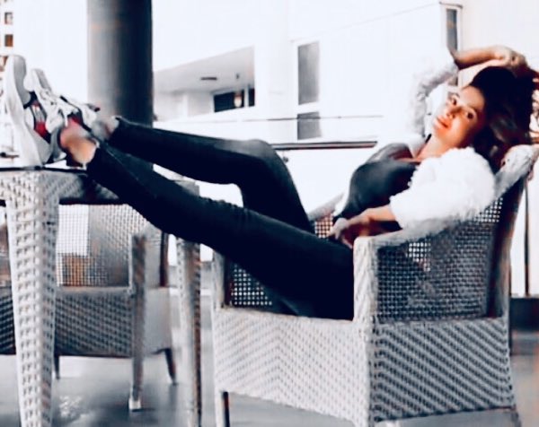 JenshadC's tweet photo. Ufff... Jenny🔥♥️ @jenwinget
#JenniferWinget #WingetWinget #Bepannah #CodeM #Beyhadh2 https://t.co/7CyKB9TUhp