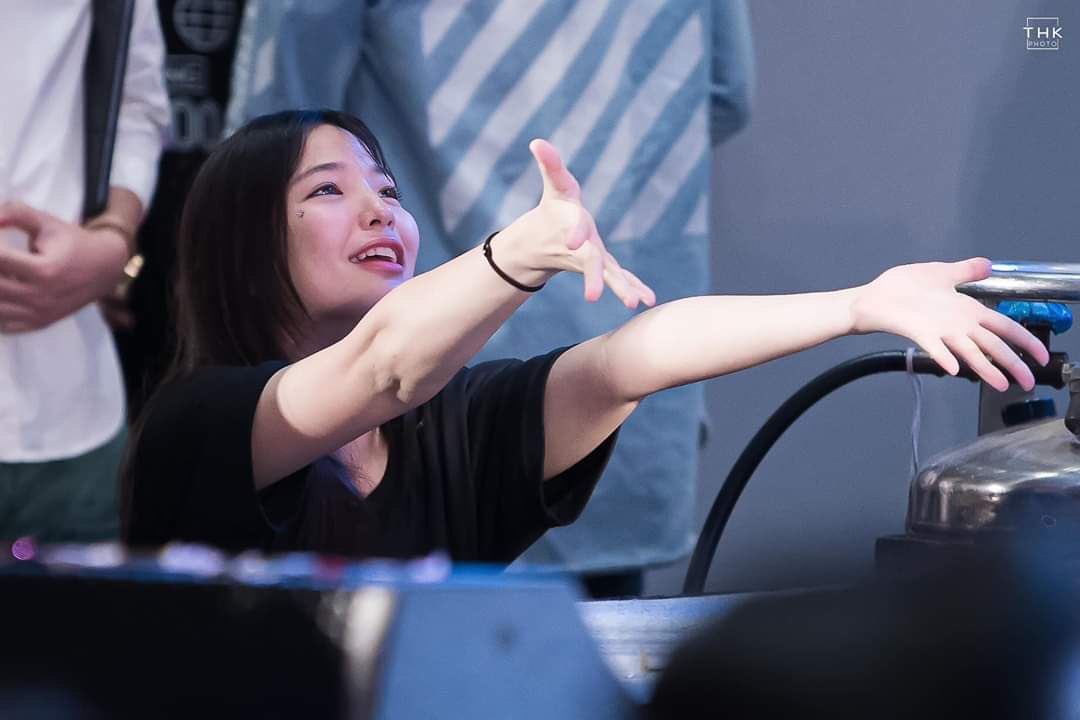 tangtangstp's tweet image. น้องน่ะ แวะมาทยอยอัดให้ตอนพักกอง ทั้งๆที่ความจริงเอาเวลาพักกองไปพักก็ได้ เพราะถ่ายน่าจะหนักหน่วง แต่ก็ยังเลือกมาทยอยอัดให้แฟนคลับ เห้อ ขี้เห่อ อยากเร่นนกะฟค.เอ้ยยย น่ารักเนอะ แสนดีจัง แต่รอได้นะ พวกเรารอได้ รู้ใช่ไหมไอ้ต้าวเด่กกกกก #OrnBNK48 #MoveORN