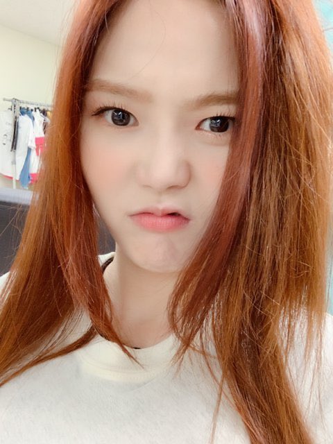 200811 | #Hyojung OhMyTalk Güncellemesi 🍬

"Sizce Jjungie geçen sene bu zamanlar neler yapıyordu?”

cr. _OMG_tweets
#오마이걸 #OHMYGIRL <a href="/WM_OHMYGIRL/">오마이걸 (OH MY GIRL)</a>