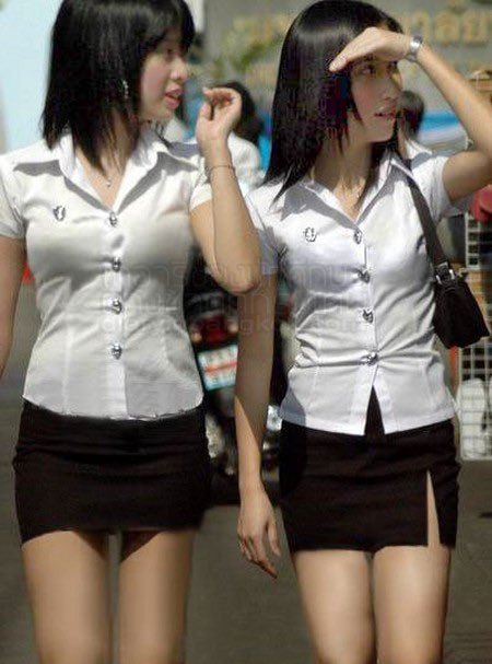 タイの女学生の制服がカワイイと思って検索した結果 輩の画像が出てくる 話題の画像プラス