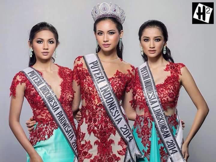 Top3 Puteri Indonesia 2014, dengan RunnerUp 1, Elfin Pertiwi Rappa perwakilan dari Sumatera Selatan, dan RunnerUp2, Estelita Liana perwakilan dari D.I. Yogyakarta