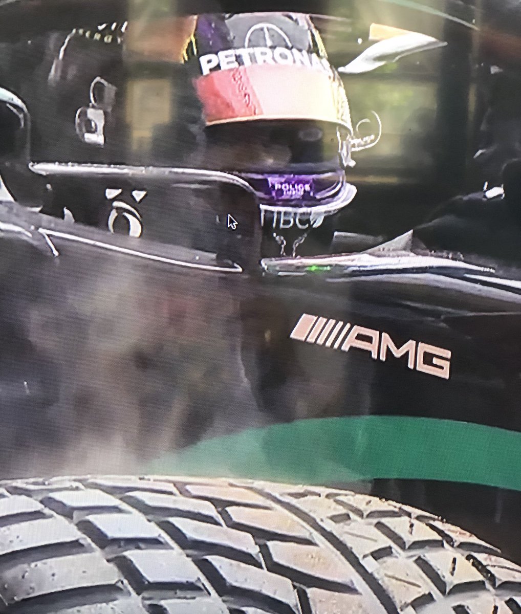 Timdabass's tweet photo. Well done ⁦@LewisHamilton⁩ 🙏🙏. P1 https://t.co/7fqzBNn3Yf