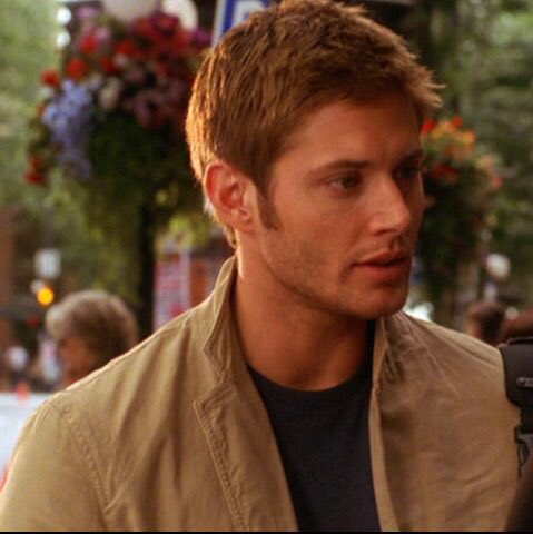 jensen ackles as macarons: a thread