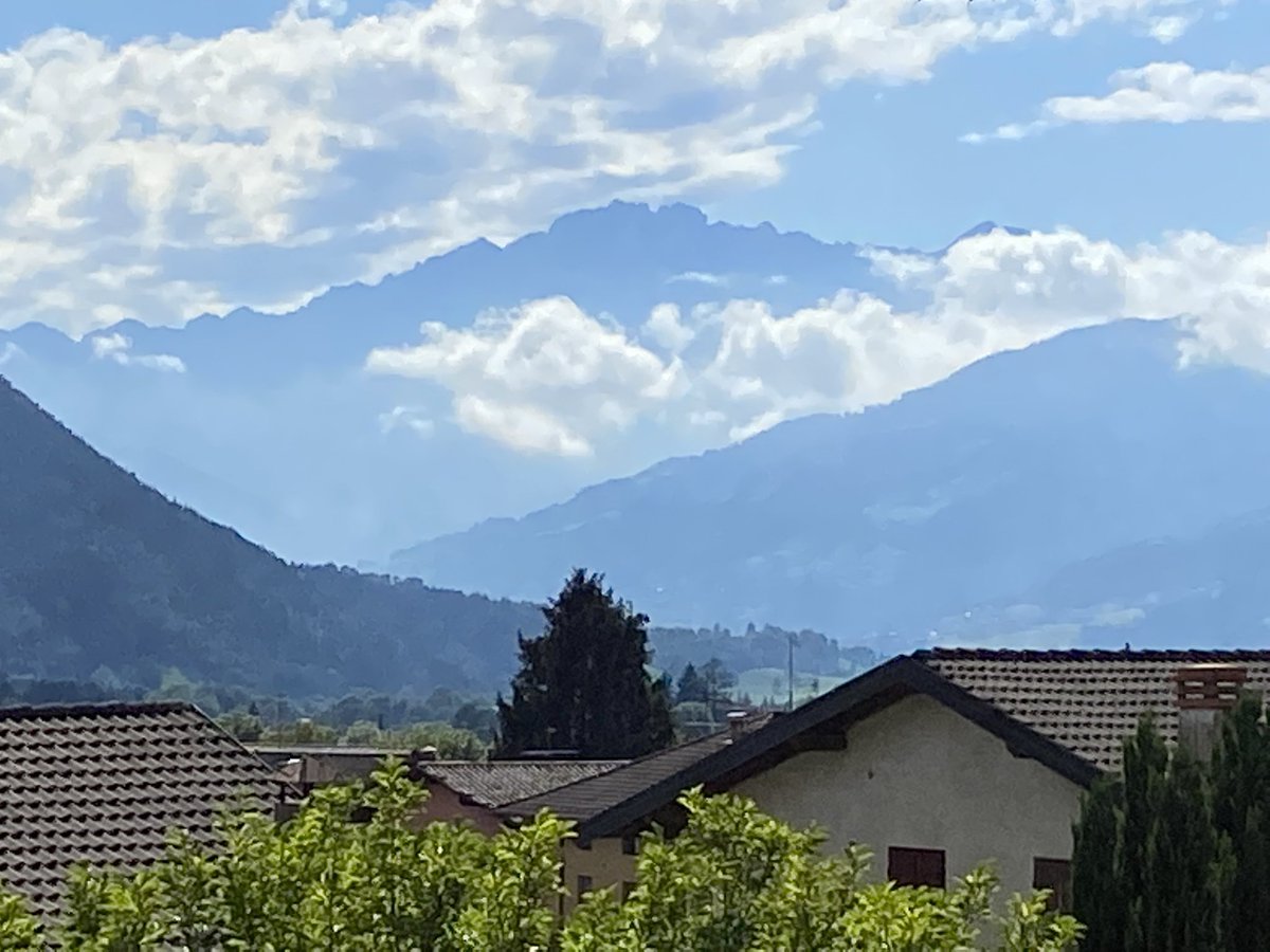 fusi79's tweet photo. No #startup e no #birra ma #valseriana
#songavazzo #bergamo @ValSeriana #view #lombardia @AltaValseriana https://t.co/kh3h7B9bJO