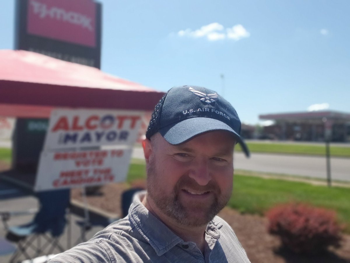 AlcottTodd's tweet photo. Registering &amp; meeting voters today from 0900 - 2 pm.  Come get a free magnet on Campbell Lane, TJ Max parking lot. https://t.co/SkLhNcrCwE