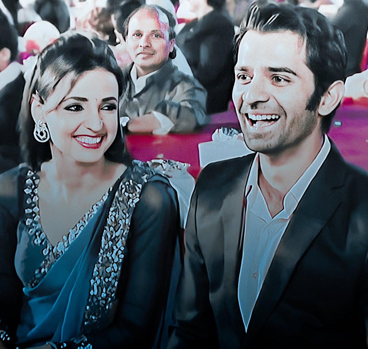 Seeing your Friend smile becauseof you, Is the BEST feeling ever.They are Adorable  #SanayaIrani  #BarunSobti  #SaRun