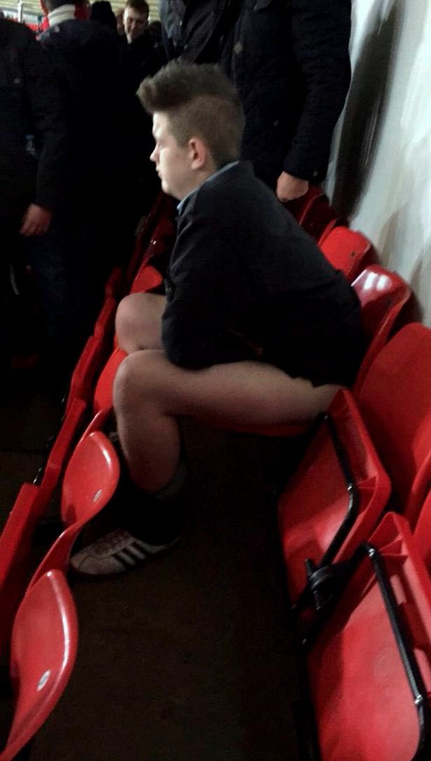 Sunderland fan takes a shit in his own stadium.