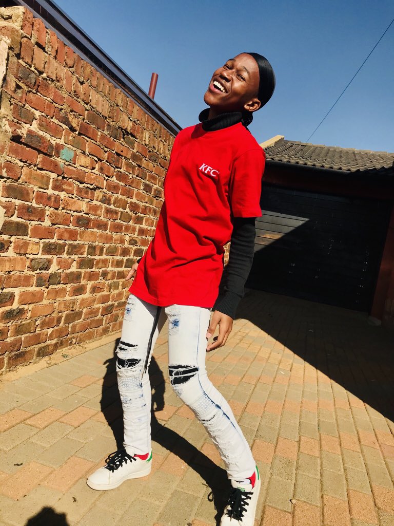 Feels good to be back in the streets😊🌻with <a href="/KFCSA/">KFC South Africa</a> merch💃🏽❤️