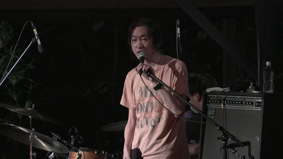 chie195's tweet photo. 勝井さんのメッセージ泣きそうでした。「今までの野音にはもう戻れない」みんなでしっかり守るべきものを守りながら新しい時代に進みたいですね。会場も落ち着きを取り戻した様子だし、新曲?も凄く強くて優しくて気持ちいいなぁ。ROVO好きだあ。
#rovo #liveforest https://t.co/oSReVq8k1q