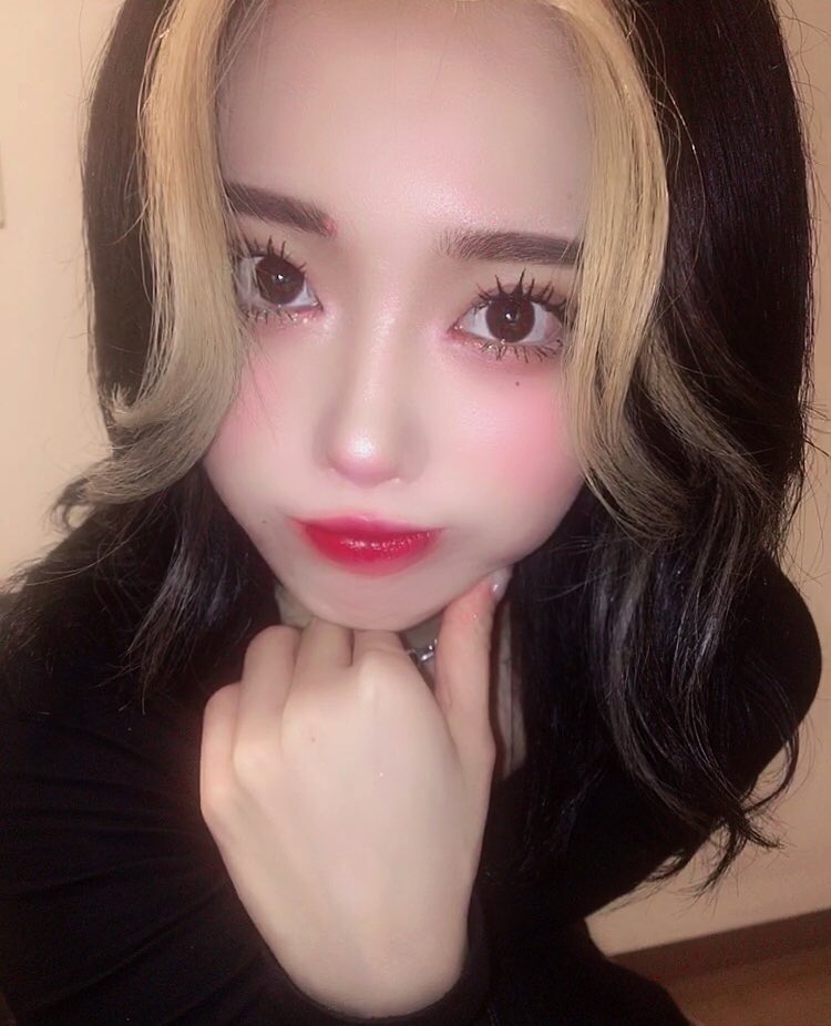 Rinkaaa_99_'s tweet photo. 髪色変えたかずま大歓喜してた気するから多分これ似合ってるし結んだ時が1番可愛いしかずま可愛いよね〜 https://t.co/yCc0heYvZA