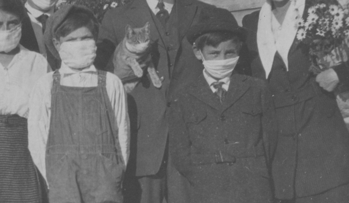Homemade mask use became so widespread that people think this cat in Ireland (circa 1920) is wearing one. (It might be fur, but it kind of looks like a mask, right?!) https://www.snopes.com/fact-check/cat-spanish-flu-mask/