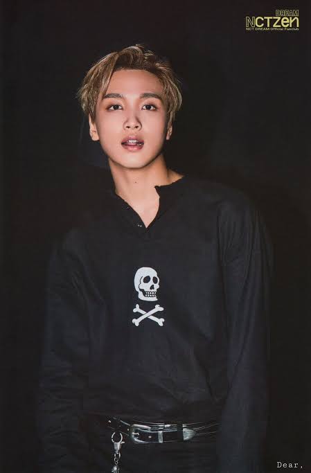 namarkhyuck's tweet photo. but can we talk about haechan in boom era again https://t.co/s8WZn7FABS
