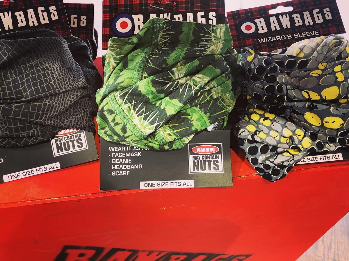 BornScotland's tweet photo. 🚨 New Supplier Alert 🚨 
Some new products have hit the store this weekend from @TwaBurdsSoaps &amp; gorgeous fresh flowers from @AritaKozlova 
@Bawbags face masks have been restocked &amp; we’re giving away a Scottish classic with every purchase -  @tunnocksuk teacakes for everyone! https://t.co/2ECEIUovpd