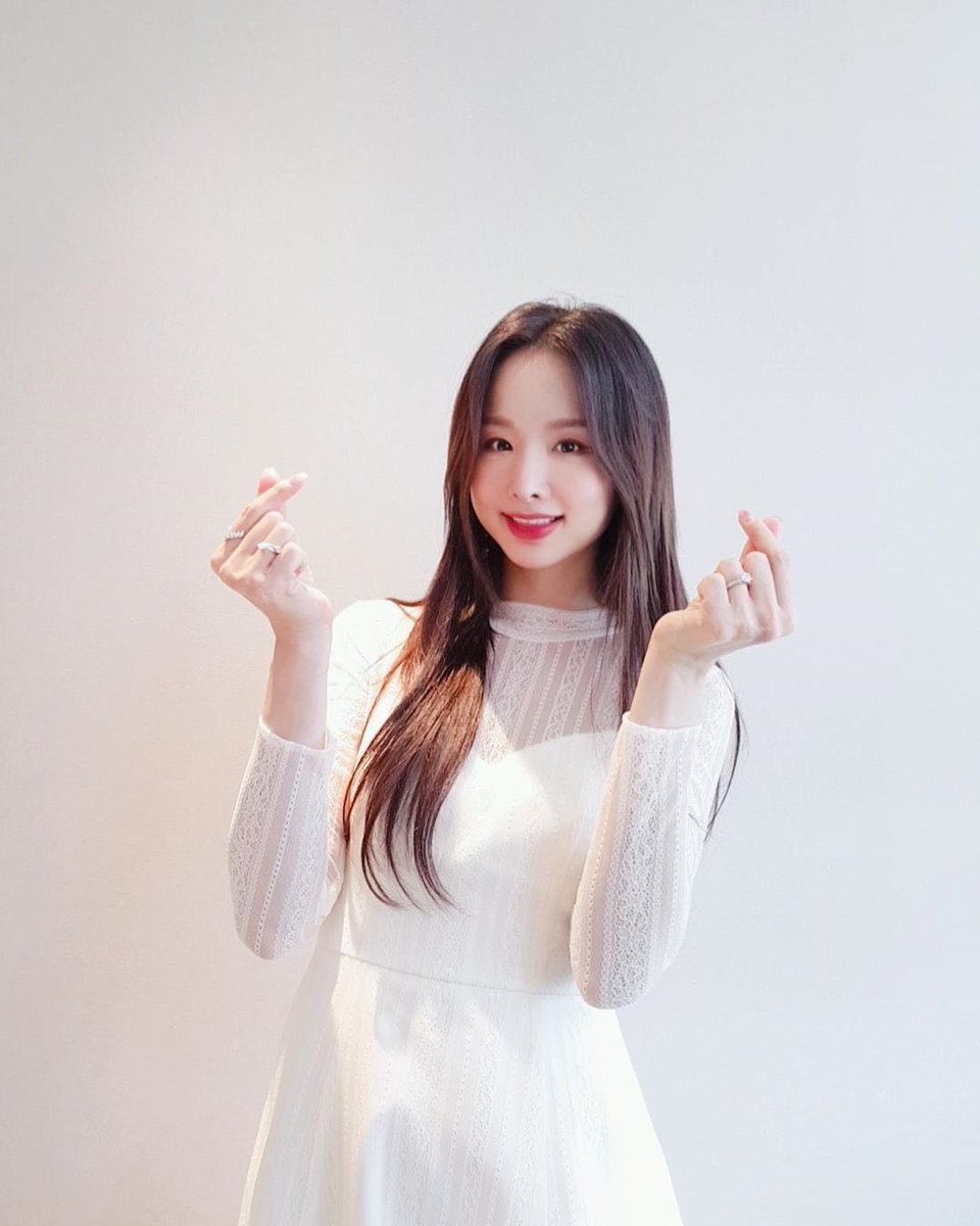 soljipic's tweet photo. [200711] © soul.g_heo instagram update!

“Today♥️

#.RainsAgain
#.MusicCore” 

╰ #솔지 • #solji • #exid ♡ https://t.co/5rlKXjFcAt