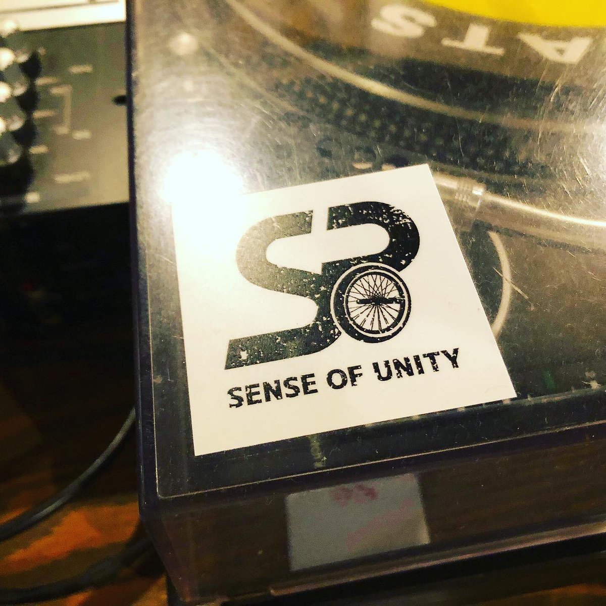 gatari23's tweet photo. @___sense_of_unity のタクローくん @___takuro_o 御来店!
ほんなカッコええTシャツ着てからに女泣かしなや〜!卍
#2yang #大衆酒場dayandsea #senceofunity https://t.co/URvpOMVCj7