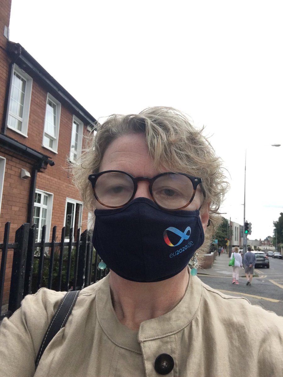 Out &amp; about in my #EU2020DE mask ⁦<a href="/GERonEurope/">Christoph Wolfrum</a>⁩ ⁦@NOBrienDFA⁩ ⁦<a href="/irlembberlin/">Ireland Embassy Berlin</a>⁩
