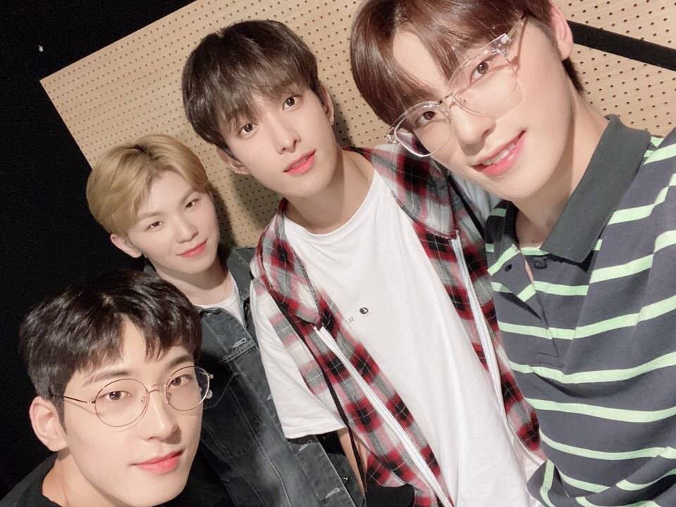 dino_backup's tweet photo. 200711 #디노 #원우 #우지 #도겸 
今天也加油🤩😍 https://t.co/TgwE3Be5IX