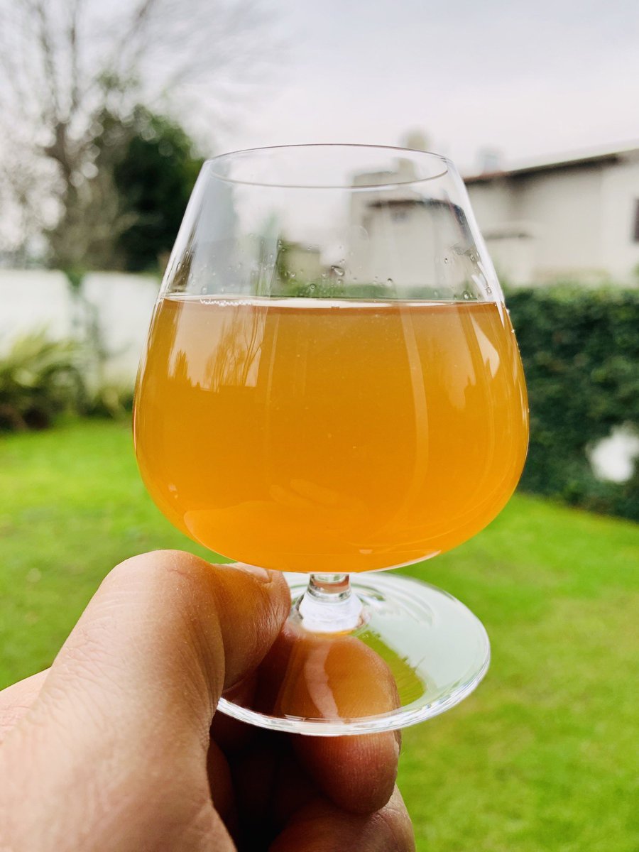 PachaBeer's tweet image. Hazy IPA (B/A BSG 2020, GI-E), D.O.: 1063, SRM: 8, amargor medio con 5gr/lt de lúpulo Amarillo 🇺🇸, todo en whirlpool. A fermentar...