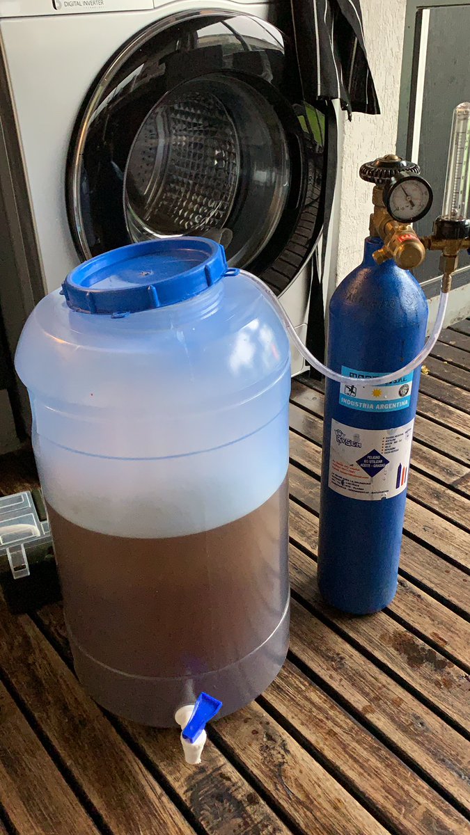 PachaBeer's tweet image. Hazy IPA (B/A BSG 2020, GI-E), D.O.: 1063, SRM: 8, amargor medio con 5gr/lt de lúpulo Amarillo 🇺🇸, todo en whirlpool. A fermentar...