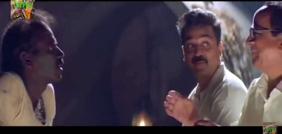  #மகாநதி படத்தில் காணாமல் போன தனது மகன் தெருவில் வித்தைகாட்டும் ஒருவரிடம் வளர்வதை கண்டுபிடித்துவிடுவார். தனது மகனை அழைத்துச்செல்லும் முன் அவர்களுக்கு நன்றி சொல்லிகொண்டிருப்பார்.