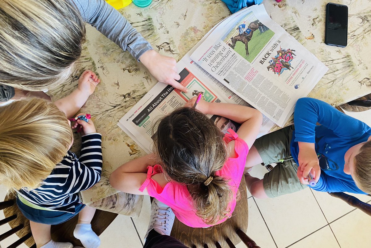 My kids love the #HRIRacingJuniors Stable in @TheIrishField today. They will be kept busy for hours learning about racing and doing the puzzles and games @_Davy_Russel_ @HRIRacing 🐎🙌