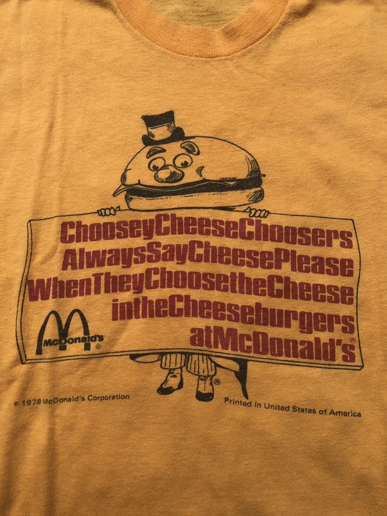 Antsvintage's tweet photo. Some of my favorite pieces , vintage is truly unique because nobody will have the same clothes as you, these aren’t regular items you find in a department store and choose which color variation you like. Only if you guys knew the work I put in to find this stuff 🥵🥵🥵#shopsmall https://t.co/YljX2ddFLa