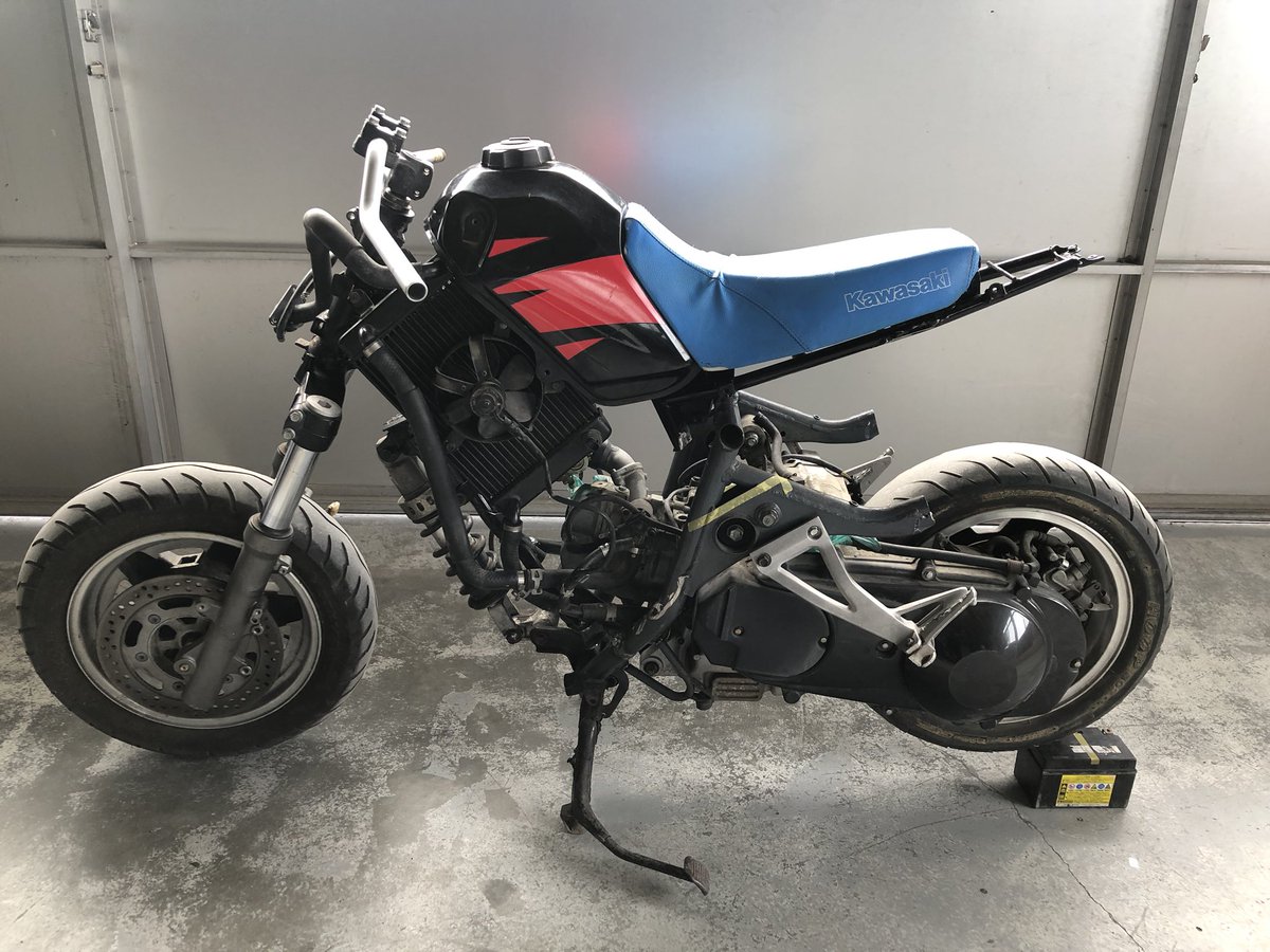 Neutral_gesui's tweet photo. バイク乗り換えたので
名前:下水
性別:男
身長:168
愛車:ホーネット600S→xsr900
KLX250
ディオ
謎バイク製作途中

足つき:xsrとブーツで若干ケツオフセットする
住み:長野
好き: チープなカスタム,猫
#バイク乗りとして軽く自己紹介
#バイク好きと繋がりたい
#バイク乗りと繋がりたい https://t.co/Avvdwiufuc