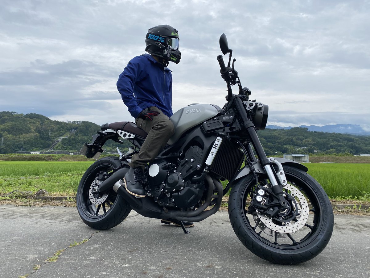 Neutral_gesui's tweet photo. バイク乗り換えたので
名前:下水
性別:男
身長:168
愛車:ホーネット600S→xsr900
KLX250
ディオ
謎バイク製作途中

足つき:xsrとブーツで若干ケツオフセットする
住み:長野
好き: チープなカスタム,猫
#バイク乗りとして軽く自己紹介
#バイク好きと繋がりたい
#バイク乗りと繋がりたい https://t.co/Avvdwiufuc