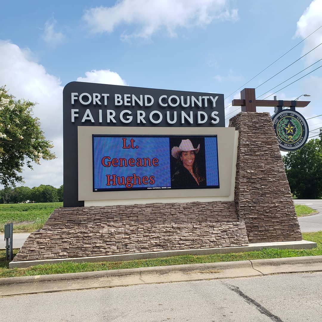 gh2020sheriff's tweet photo. Today there is a Food Drive in Rosenberg at the Fort Bend County Fairgrounds. Myself, the Houston Food Bank, &amp; Freedom Automotive have partnered together to distribute produce and masks to the residents in the area. Feel free to stop by &amp; grab a box! I'll see you here! #fooddrive https://t.co/oCfRsynUqP