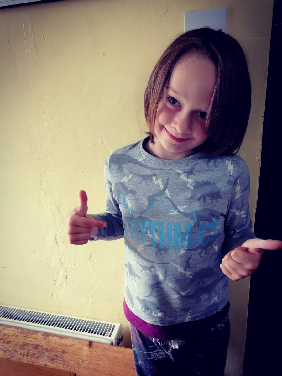 mettatheatre's tweet photo. Want to get creative this weekend? Download our @TheRhythmics_ stencil and #MakeYourOwnMerch!
#EndFastFashion by finding a teeshirt, jumper, vest, and get painting! #ArtClass #HomeSchooling #NoChildrenWereHarmedInTheMakingOfThisMerch #ThumbsUpFromNoah
https://t.co/u9WbHOjUEV https://t.co/lwxHdFiKzl