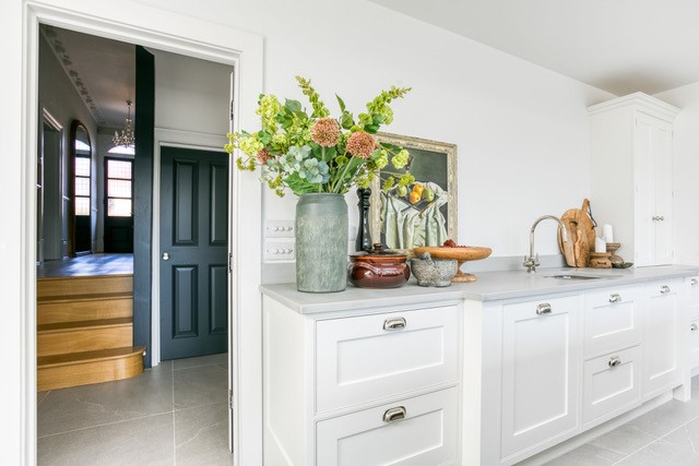 TheMarbleShop1's tweet photo. An amazing combination between Fusion Blue Honed and Compac Ceniza Glace Finish Supply, Manufacture, Template and Fit from The Reigate Marble Shop our Clients were delighted with end result .
Design by Ghislaine Bennion Interior Design photographed by captive Photography https://t.co/uncu33JeqW