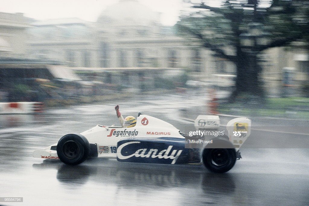 guido_croceri's tweet photo. Si le hubiesen dicho a Ayrton que no gire con lluvia, nos hubiesemos perdido gran parte de sus proezas...
Están volviendo cada vez menos extraordinarios a los pilotos...

#GPEstiria #StyrianGP #AustrianGP https://t.co/xOJP38wyOP