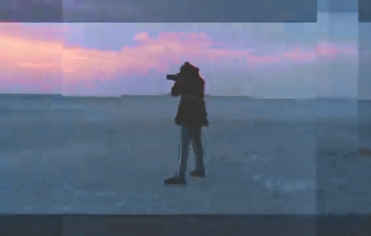 First sight of Shaheer as wanderer Abir....made viewers to fall in love with the character Abir Rajvansh in the very first episode. Shaheer's look as Abir is handsomeness personified.Shaheer Abir  @Shaheer_S  @StarPlus  #ShaheerTheAbirReturns