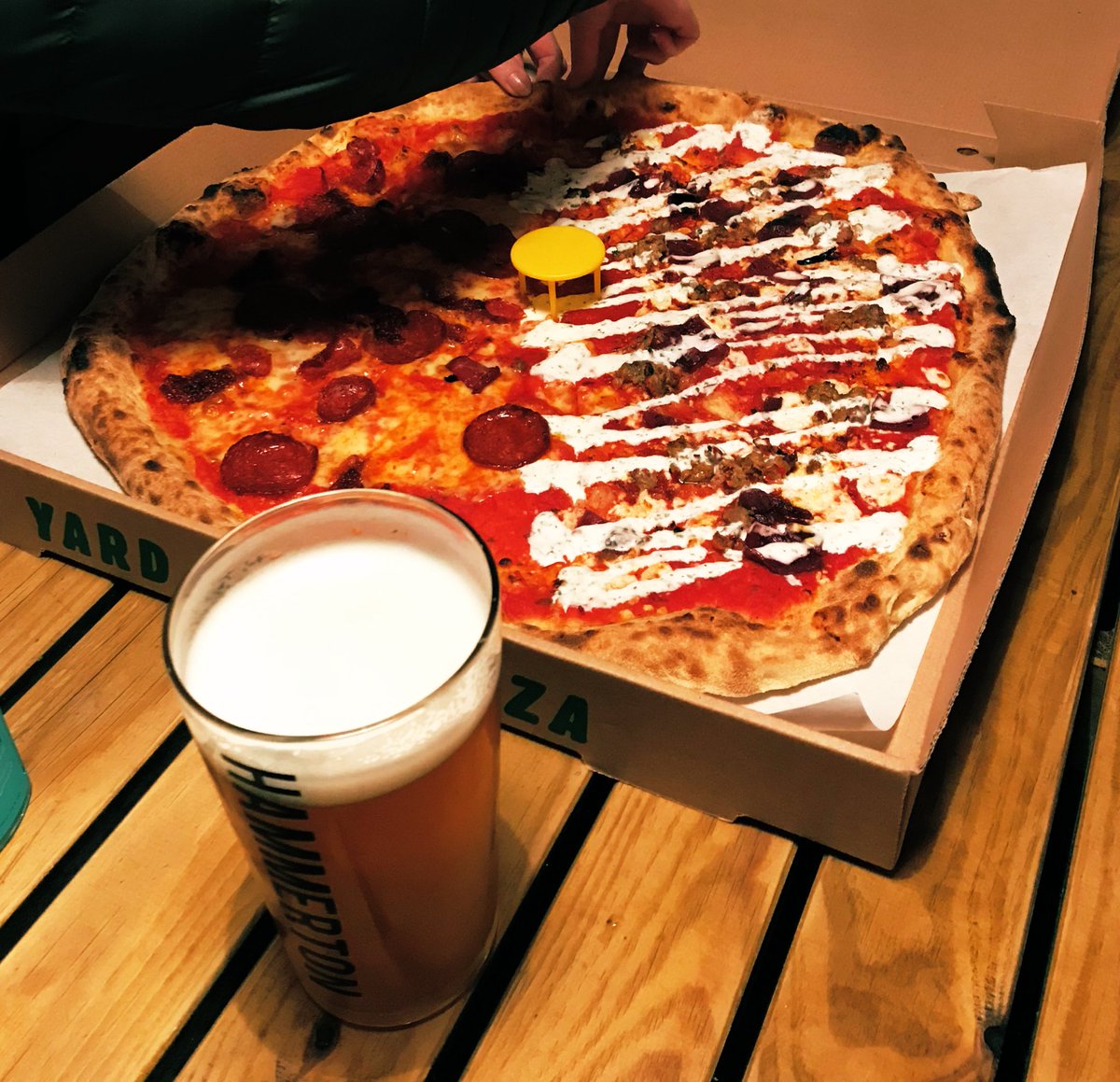 BethellJC's tweet photo. It was brilliant to be back in the garden @BoF_N5 last night. Excellent table service and great @YardSalePizza and @HammertonBrew beer! https://t.co/FaRLKXIav4