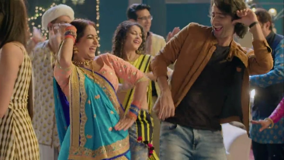 'Abir X Nidhi Mami' They Share Cute Bond..Mami Take Care of Abir like his Son..'Ho Yeh Aisa Jahaan bhi Jaate Hai..Jisabhi Milate Sabke Dilon Mein Ghar Basaletha Hai' ~Mami about Abir  #ShaheerTheAbirReturns  #ShaheerSheikh