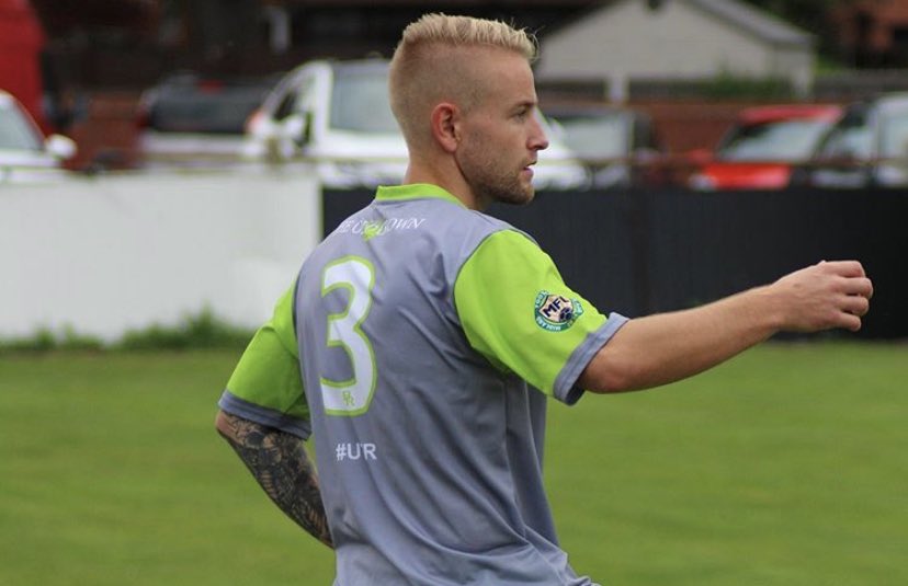 3rd player to commit is full back Ryan Martin.

Very pleased to have this lad commit, on his day he is unplayable, great lad, spot on attitude.

Played 18 times for us last season with some fantastic performances.

#UTR 🔴⚫️⚪️