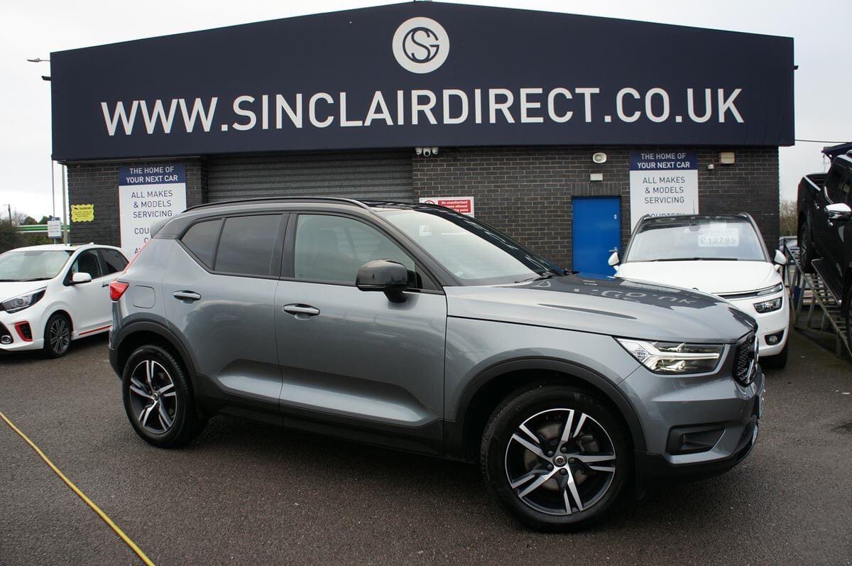 Sinclair_Direct's tweet image. Another quality vehicle with a discounted price this weekend - this Premium Compact SUV Volvo XC40 2.0 T5 R-Design - loaded with style and technology.  WAS £32,995 NOW £30,995.

Search / Finance / Collect at sinclairdirect.co.uk/used-car-searc…