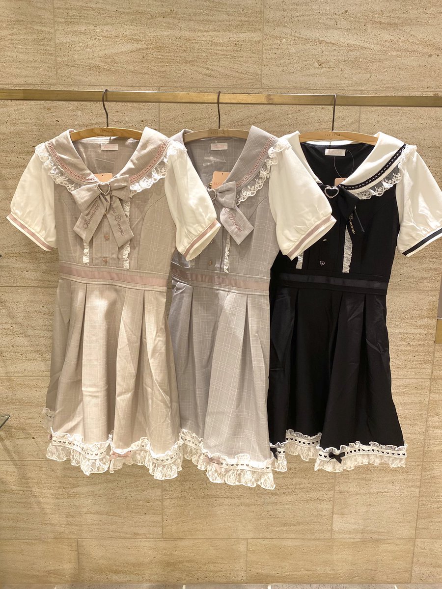 明日がラストチャンス☆ お在庫にもご注意⚠️ ＼ #セーラー衿