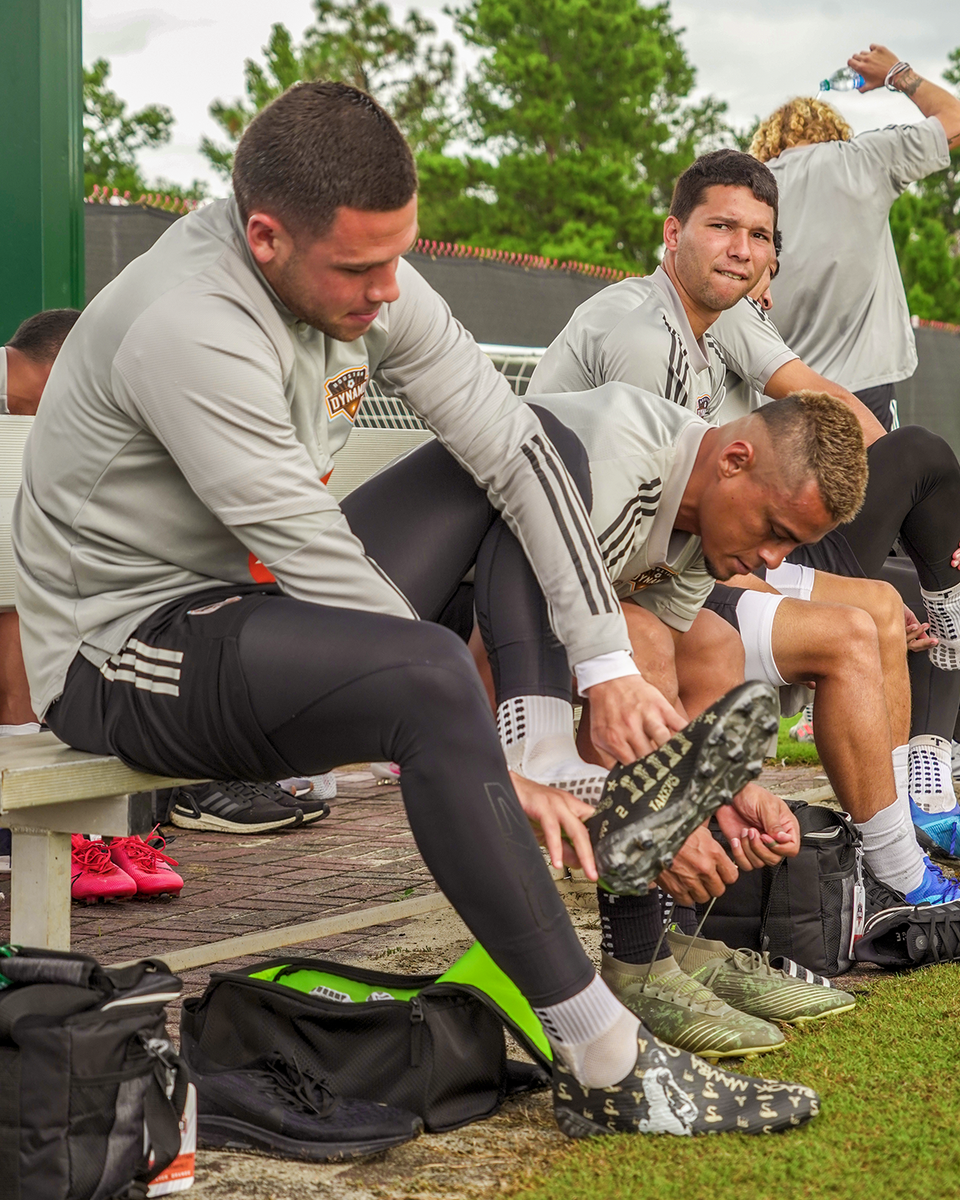 HoustonDynamo's tweet photo. .@Chris_Ramirez17 with the 🔥 https://t.co/yn1OR6uWbI