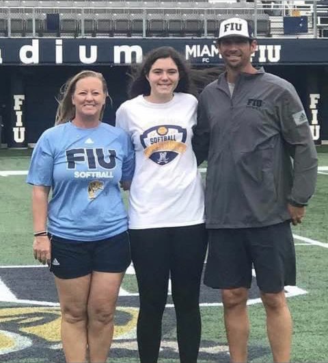 We are excited to announce that 2021 RHP Jordyn Partain has decided to continue her softball and academic career at Florida International University!!We are so proud of you, Jordyn! Congrats! 🎊❤️💪🏻
#bulletsnation #PawsUp 
<a href="/FIUSoftball/">FIU Softball</a> <a href="/ChrisSteiner20/">chris steiner-leak</a> <a href="/JeremyLeak/">Jeremy Leak</a> @allenhunter60
