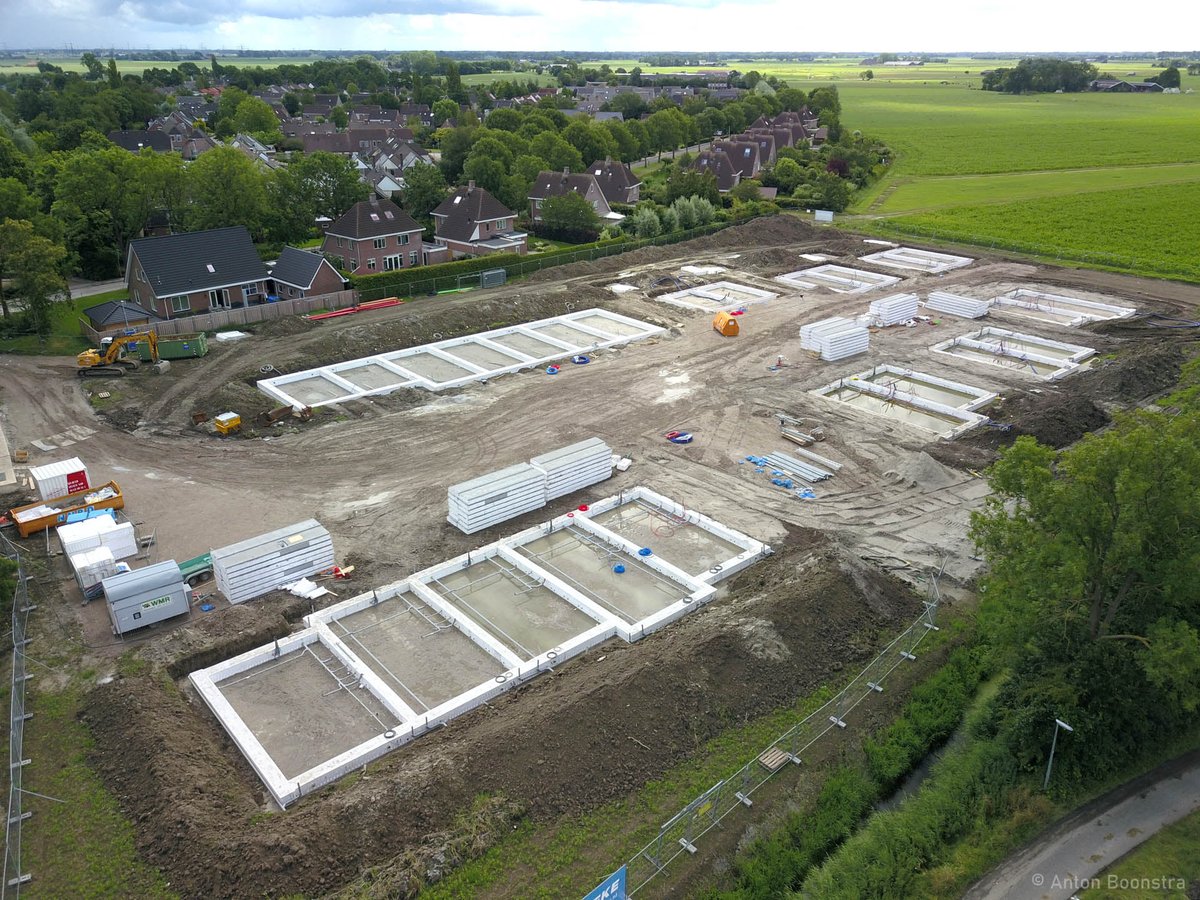 NieuwsAduard's tweet photo. Foto's van de nieuwe woonwijk in aanbouw in Aduard #Lindehoeve #Aduard [ foto's via Facebooksite Meroakels Anton  Boonstra ] https://t.co/hUJDXNOQ8q