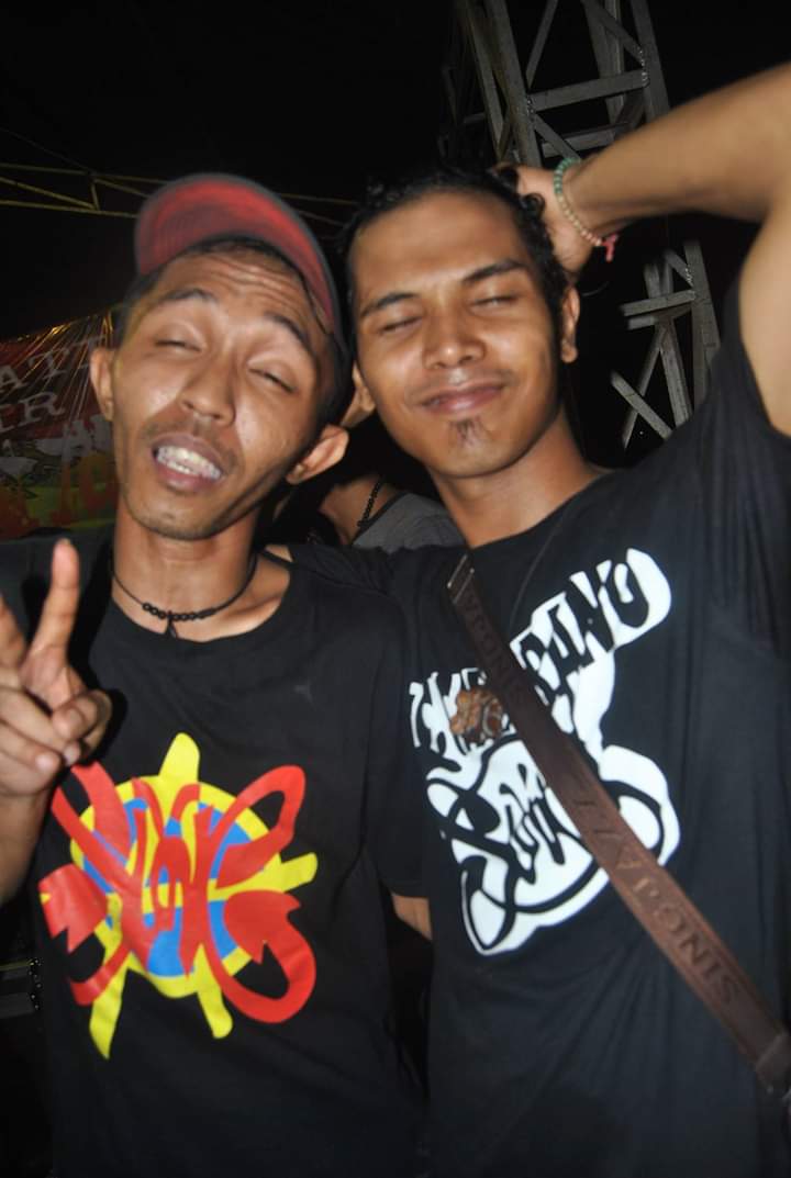 Halo om <a href="/iyasayaitusulie/">°º× 𝕀𝕪𝕒𝕒 𝕤𝕒𝕪𝕒 𝕚𝕥𝕦 𝕤𝕦𝕝𝕚𝕖 ×º°</a> 
Kabar gimana