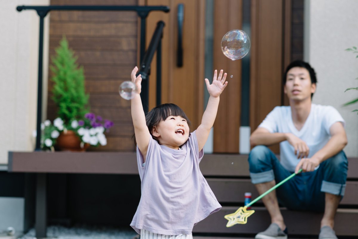 Act4Kidz's tweet photo. "Staying informed is essential - but it’s also important to create space to reflect and decompress. Not only do we need it, but our kids do, too." - @commercialfree
We encourage families to have a #screenfreesaturday, for activities visit: https://t.co/SNzHzaOCEv https://t.co/W2SKbnDvoC