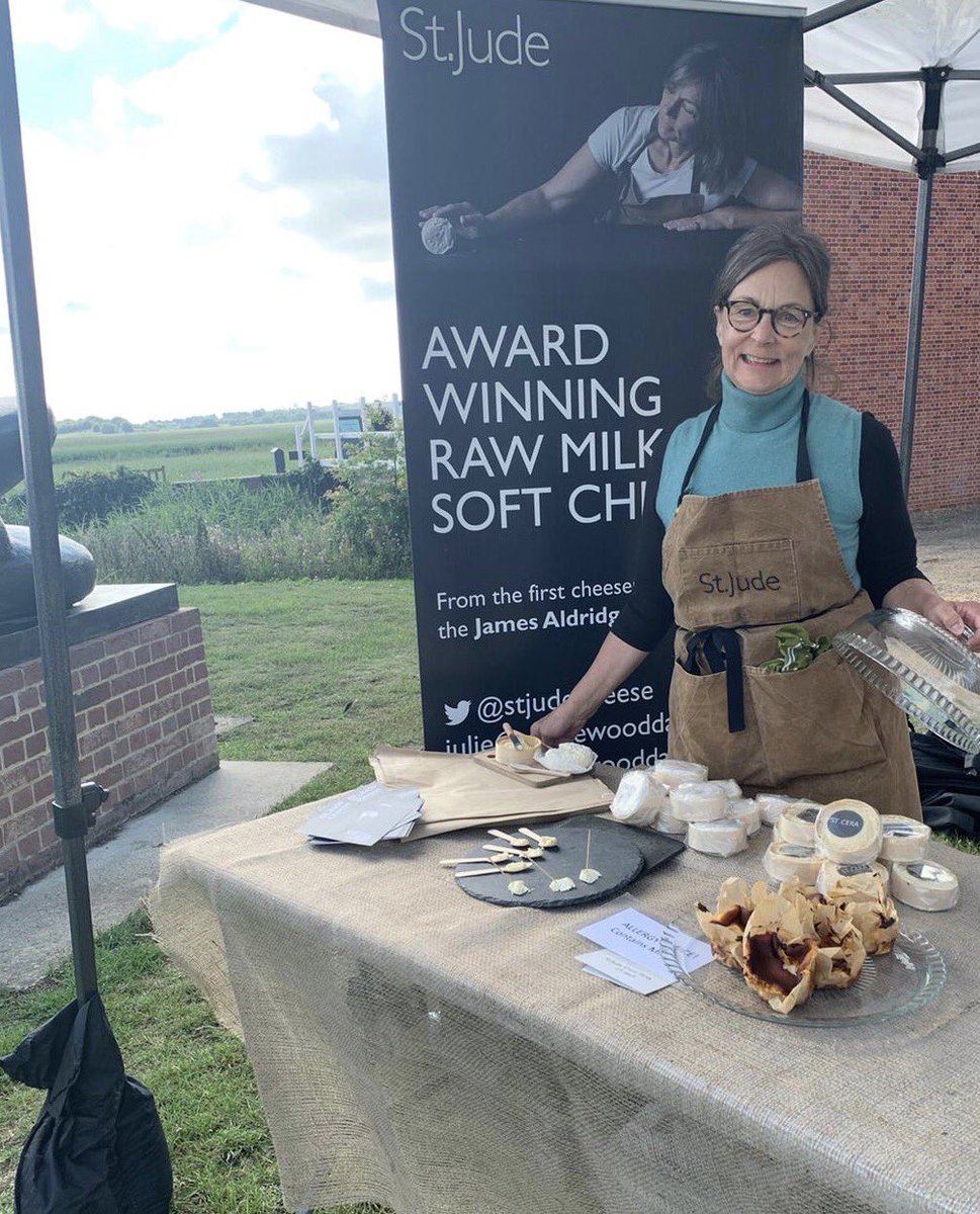 stjudecheese's tweet image. A fab morning ⁦@SnapeMaltings⁩ for a farmer’s market en plein air! The sun Gods were on our side &amp;amp; it was wonderful to see all our customers again 🤗