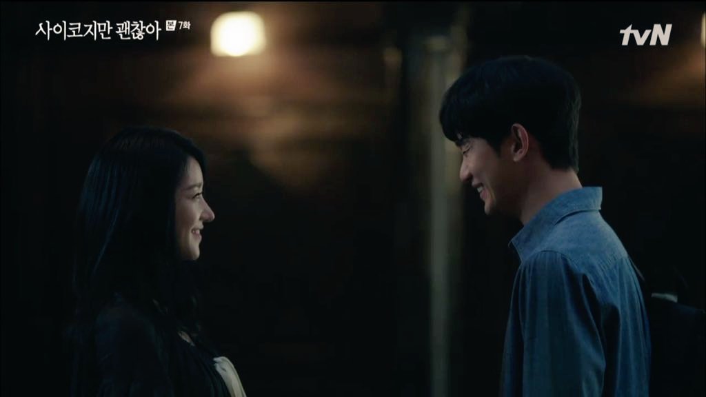 koreanchuuchuu's tweet photo. They are smiling AT each other!!!! 

I repeat

They are smiling AT each other!!!! 

#ItsOkayToNotBeOkay 
#ItsOkayNotTobeOkay 
#PsychoButItsOkay https://t.co/ULl4Djfh7x