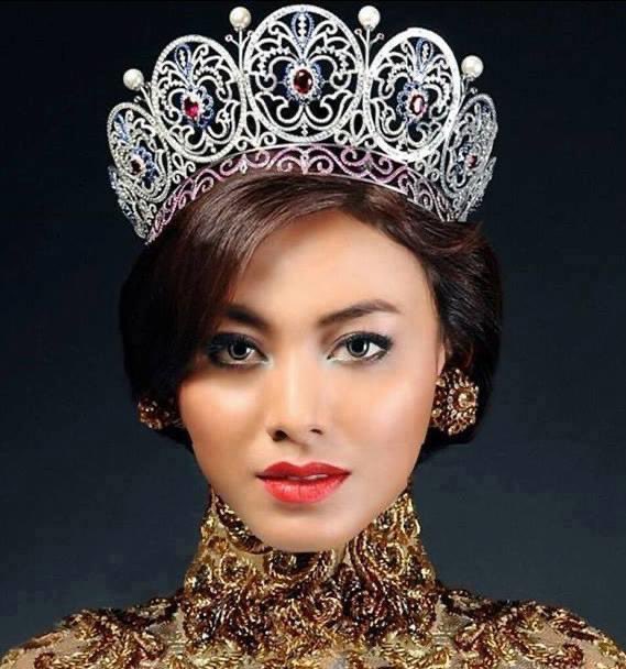 Yuk jalan2 ke Sumatera Barat, karena Puteri Indonesia berikutnya jatuh kepada Whulandary Herman. Edisi terakhir PI diselenggarakan pada tahun 2011, tetapi karena jadwal Miss Universe ditunda hingga Des 2012, maka Pemilihan Puteri Indonesia 2012 ditunda hingga awal tahun 2013.