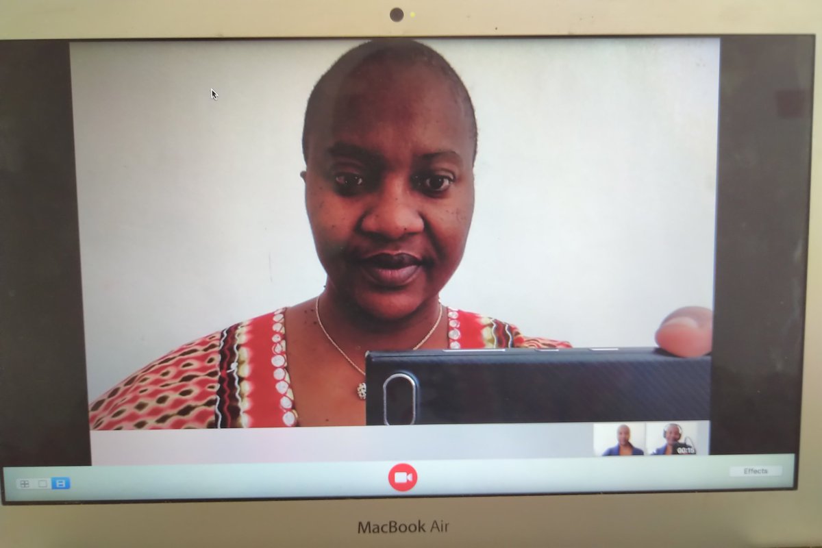 sindivanzyl's tweet photo. My ring light has arrived! It really makes a difference! 

Let the fun and Zooms begin!

#Day107OfLockdown https://t.co/6SqBava72Q