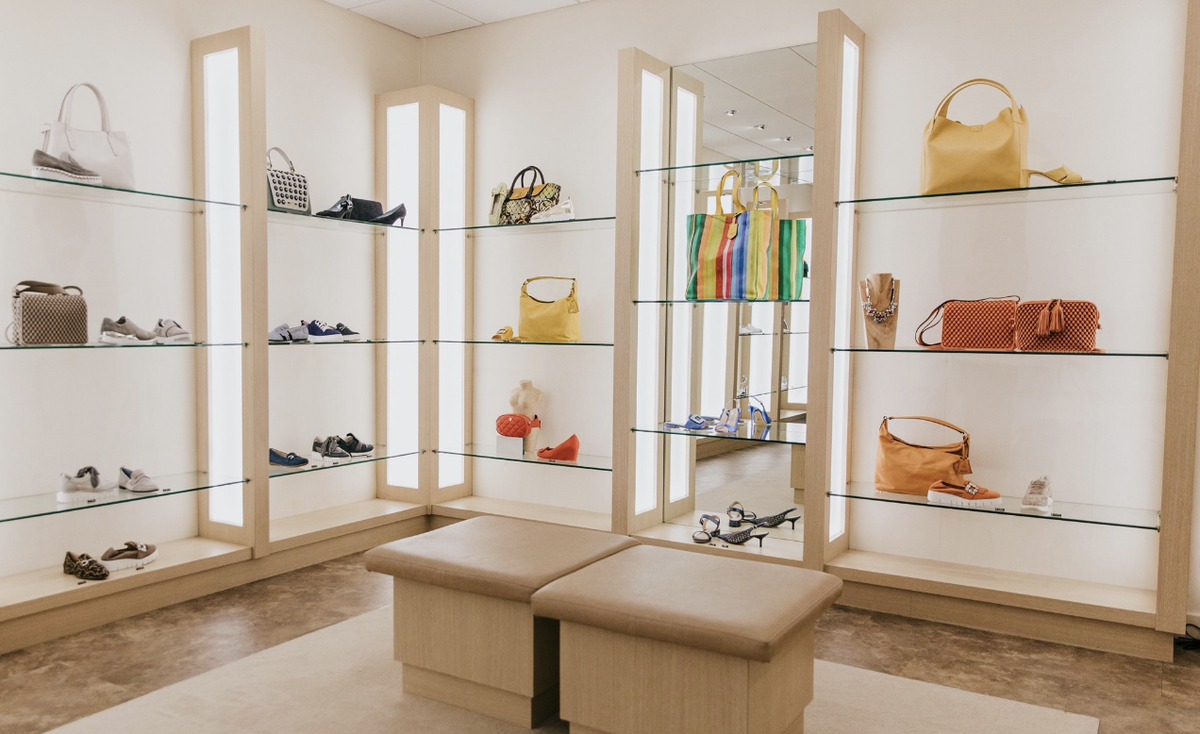 MellSquare_UK's tweet photo. Accessories are like vitamins to fashion - they're essential!
Le Scarpe on Dury Lane has all the Summer accessories you could possibly need π‘ππ
#MellSquare #ShopEveryCorner https://t.co/OVHASiIF95